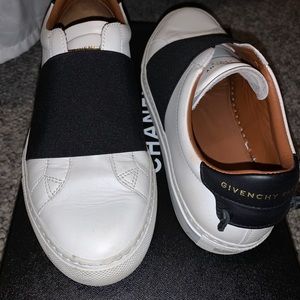 ❣️‼️ Authentic Givenchy Slip Sneakers ‼️❣️